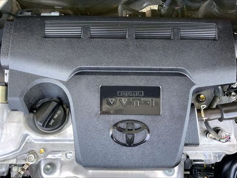 Used 2016 Toyota RAV4 LE FWD image 32