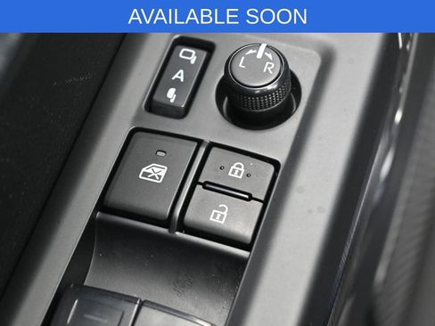 Used 2023 Toyota Tundra Platinum image 13