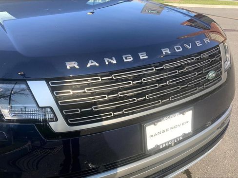 Used 2023 Land Rover Range Rover Long Wheelbase SE AWD/4WD image 6