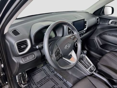 Certified 2026 Hyundai Venue SEL FWD image 8