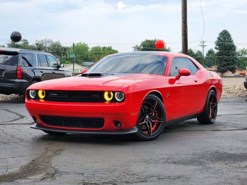 Used 2016 Dodge Challenger R/T Scat Pack RWD image 1
