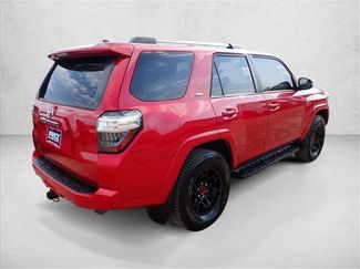 Used 2022 Toyota 4Runner SR5 AWD/4WD video 4