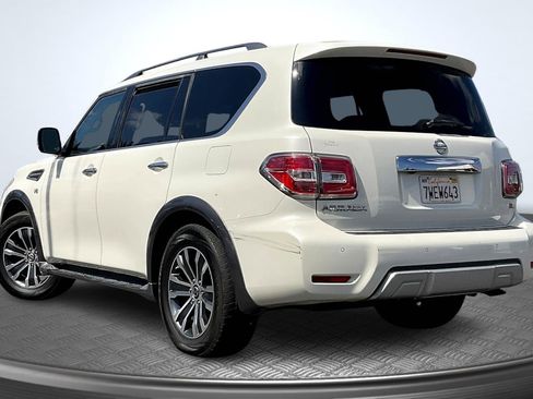 Used 2017 Nissan Armada SL image 2