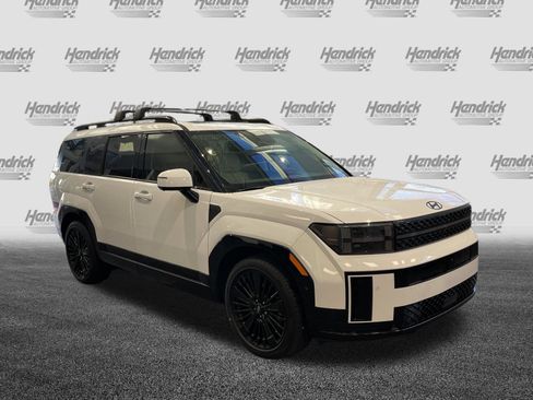 Used 2025 Hyundai Santa Fe Calligraphy AWD/4WD image 2