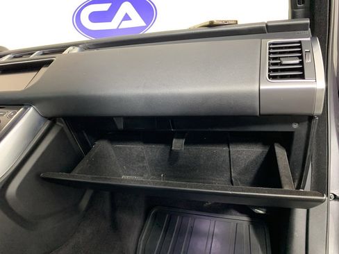 Used 2016 Land Rover Range Rover Sport SE image 42