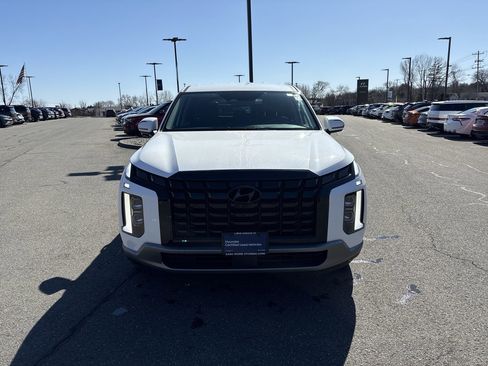 Used 2023 Hyundai Palisade SE image 3