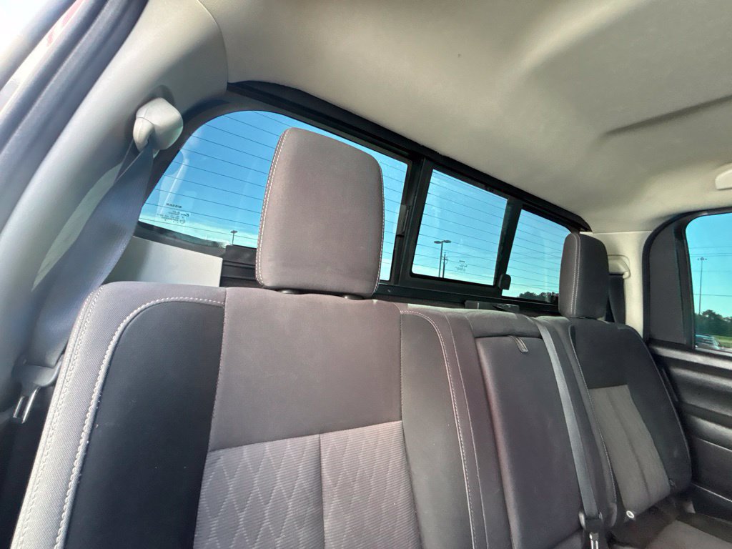 Used 2021 Nissan Titan SV w/ SV Convenience Package RWD image 28