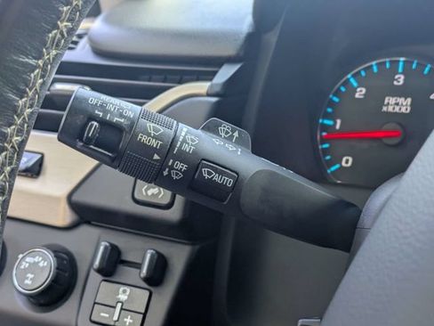 Used 2018 GMC Yukon Denali w/ Denali Ultimate Package AWD/4WD image 29