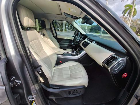 Used 2018 Land Rover Range Rover Sport Supercharged AWD/4WD image 42