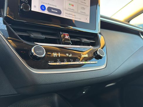 Certified 2023 Toyota Corolla LE image 22