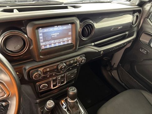 Used 2022 Jeep Wrangler Unlimited Sport AWD/4WD image 30