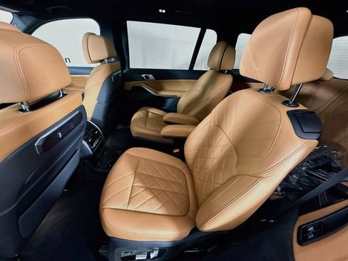 New 2027 BMW X7 xDrive40i w/ M Sport Package AWD/4WD image 26