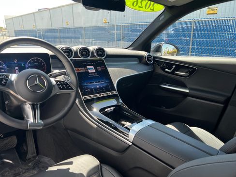 Used 2026 Mercedes-Benz GLC 300 image 17