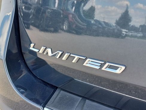 Used 2023 Ford Explorer Limited w/ Limited Technology Package AWD/4WD image 33