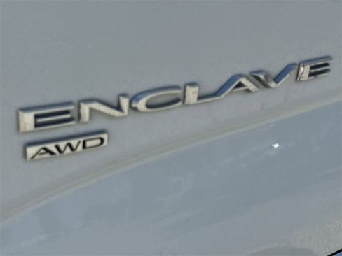 Used 2024 Buick Enclave Premium image 8