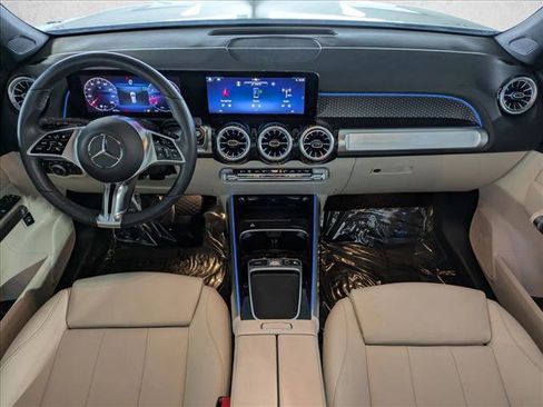 Certified 2025 Mercedes-Benz GLB 250 image 18