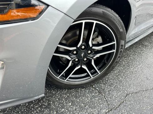 Used 2022 Ford Mustang Premium image 9