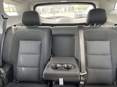 Used 2023 GMC Terrain SLE w/ Driver Convenience Package AWD/4WD image 14