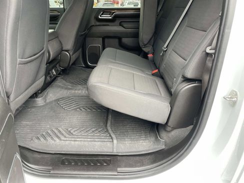 Used 2024 Chevrolet Silverado 2500 LT image 13