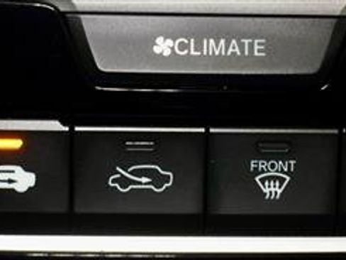 Used 2019 Honda Civic Sport image 18