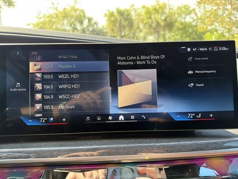 Used 2023 BMW 760i xDrive w/ Executive Package image 23