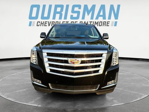 Used 2019 Cadillac Escalade Luxury RWD image 8