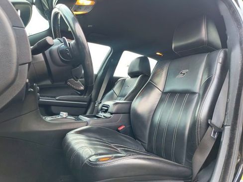 Used 2021 Chrysler 300 S image 8