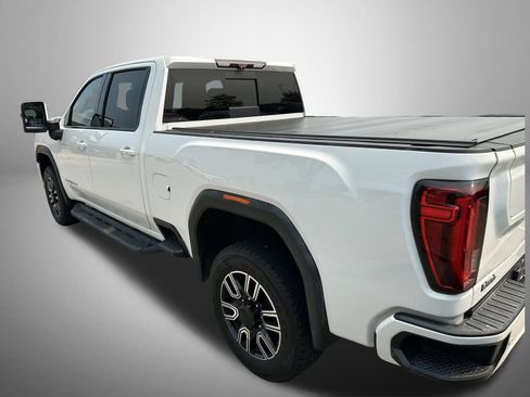 Used 2020 GMC Sierra 2500 AT4 w/ AT4 Premium Package AWD/4WD image 4