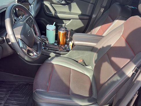 Used 2025 Chevrolet Blazer RS image 5