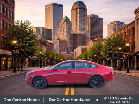 Certified 2025 Honda Accord SE image 8