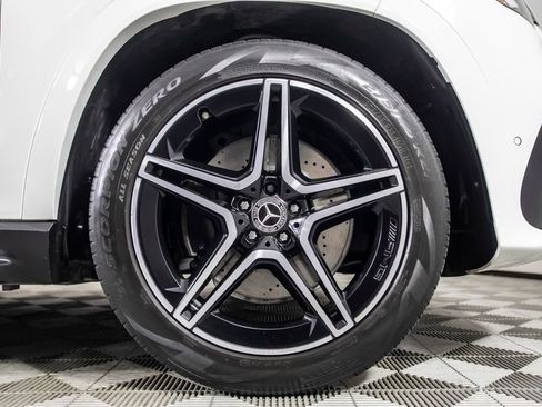 Used 2024 Mercedes-Benz GLS 450 4MATIC w/ AMG Line Exterior image 44