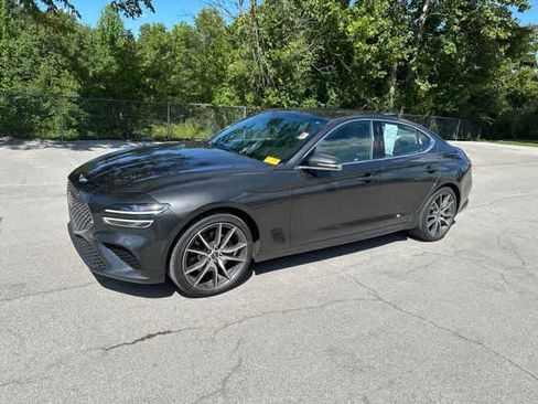 Used 2023 Genesis G70 2.0T AWD/4WD image 2