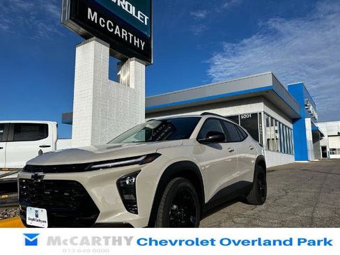 New 2026 Chevrolet Trax ACTIV w/ Driver Confidence Package image 1