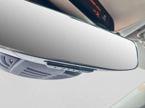 Used 2018 Volvo S90 T5 Momentum w/ Convenience Package FWD image 36