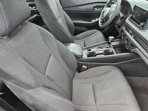 Used 2024 Honda Accord EX image 10