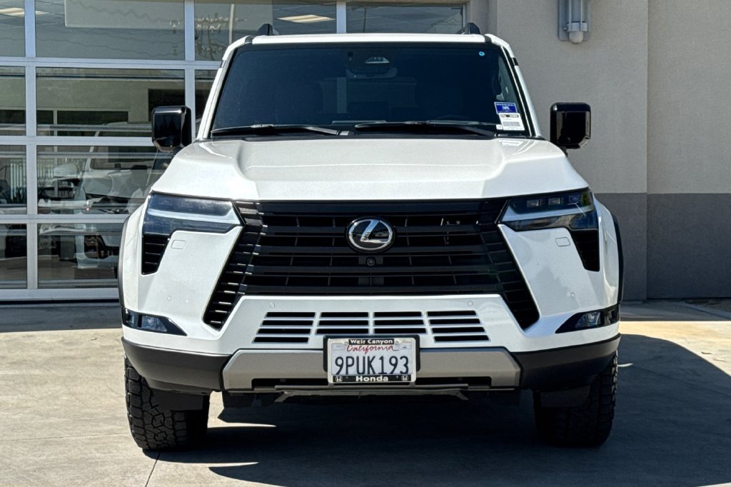 Used 2024 Lexus GX 550 AWD/4WD image 12