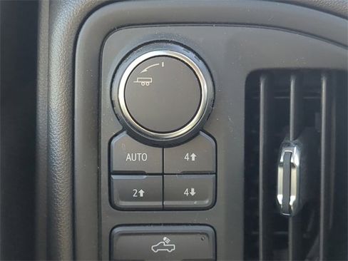 Used 2024 Chevrolet Silverado 1500 Custom Trail Boss image 27