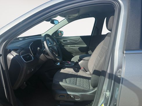 Used 2024 Chevrolet Equinox LT w/ LPO, Floor Liner Package AWD/4WD image 9