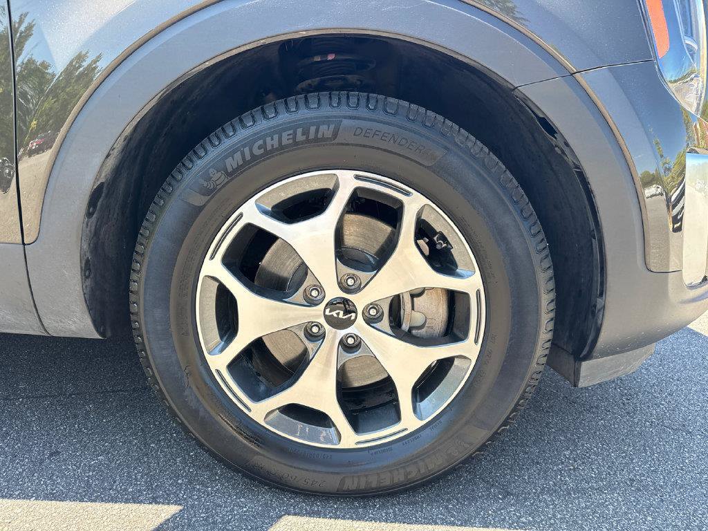 Used 2022 Kia Telluride EX w/ Towing Package AWD/4WD image 12