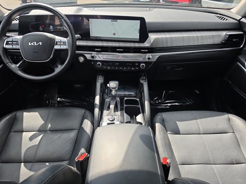 Certified 2023 Kia Telluride EX w/ EX Captain's Chair Package AWD/4WD image 13