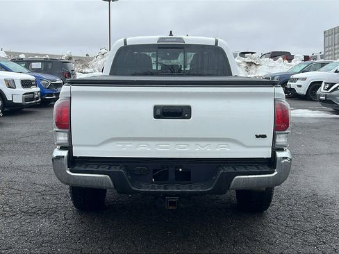 Used 2023 Toyota Tacoma TRD Off-Road image 5