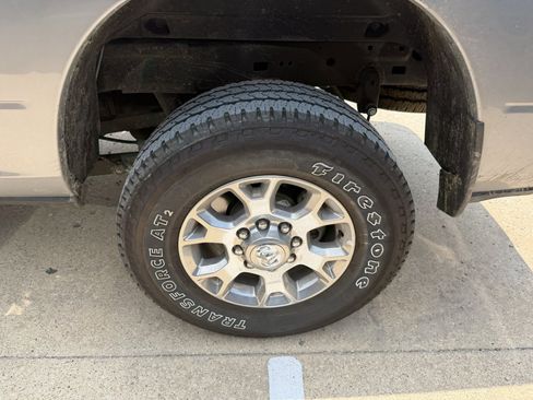 Used 2024 RAM 2500 Laramie AWD/4WD image 45