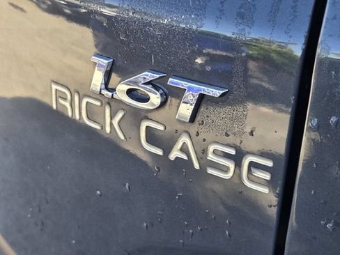 Used 2023 Hyundai Kona Limited w/ Cargo Package FWD image 10