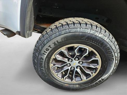 Used 2018 Chevrolet Colorado ZR2 w/ LPO, Power Package image 25