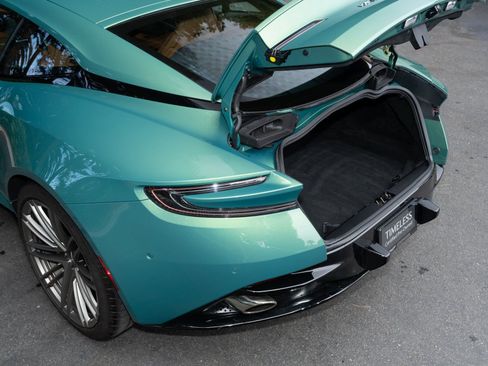 Used 2024 Aston Martin DB12 Coupe image 11