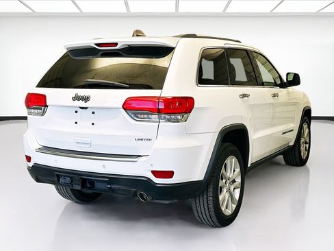 Used 2017 Jeep Grand Cherokee Limited w/ Trailer Tow Group IV image 4