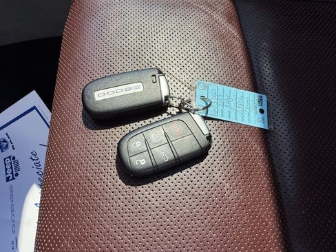 Used 2023 Dodge Durango GT AWD/4WD image 32