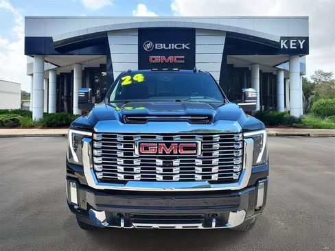 Used 2024 GMC Sierra 2500 Denali w/ Denali Reserve Package image 2