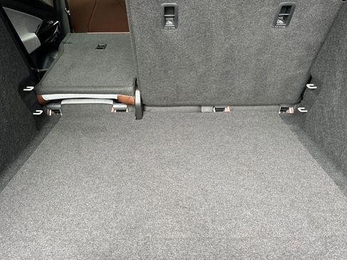 Used 2023 Volkswagen ID.4 2WD image 14