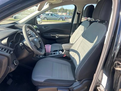 Used 2017 Ford Escape S FWD image 9